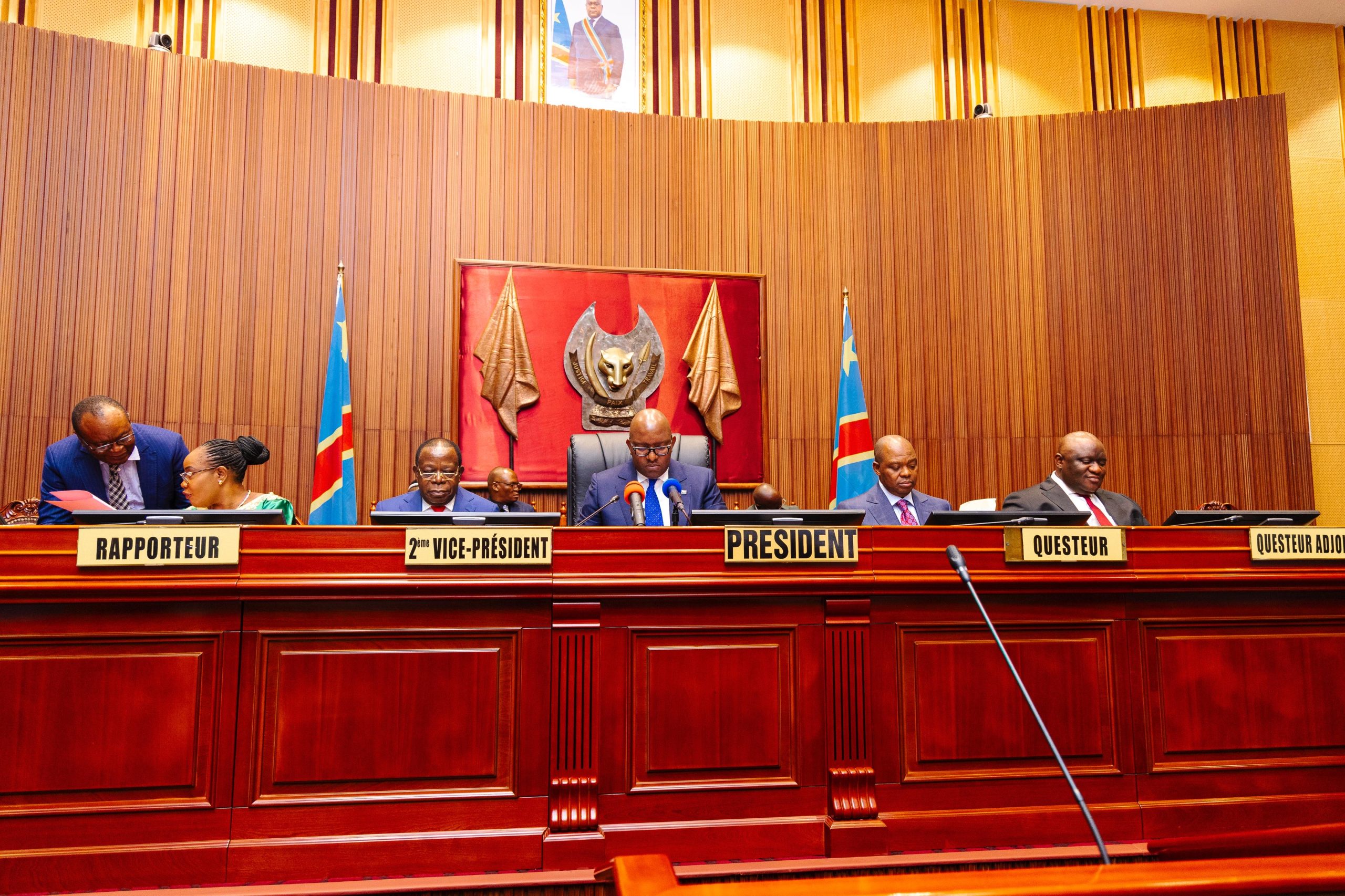 Sénat : Adoption du calendrier de la session ordinaire de septembre et du projet de Loi portant autorisation de la prorogation de l&rsquo;état de siège au Nord-Kivu et en Ituri