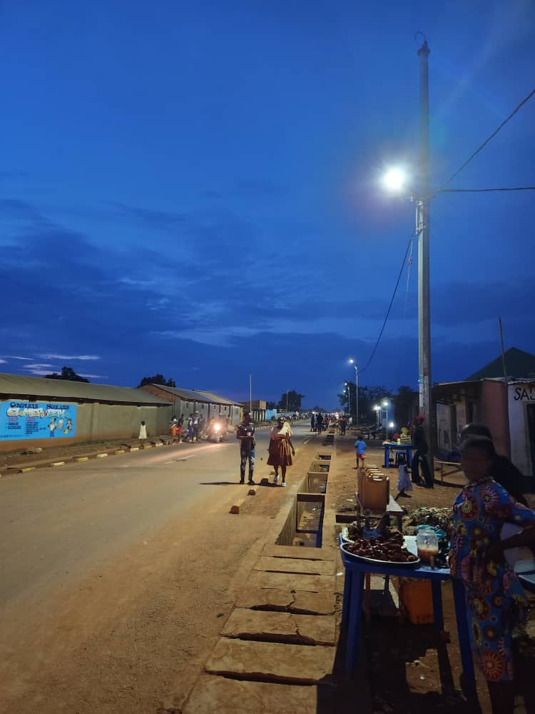 Énergie : la SNEL illumine la cité de TENKE dans le Lualaba