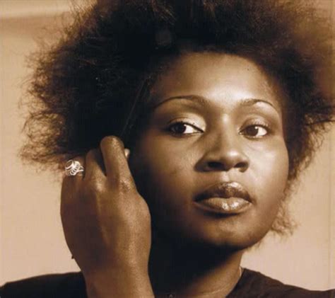 Chanson racontée : » Ba gérants ya libala » de Mbilia Bel(illustration audio)