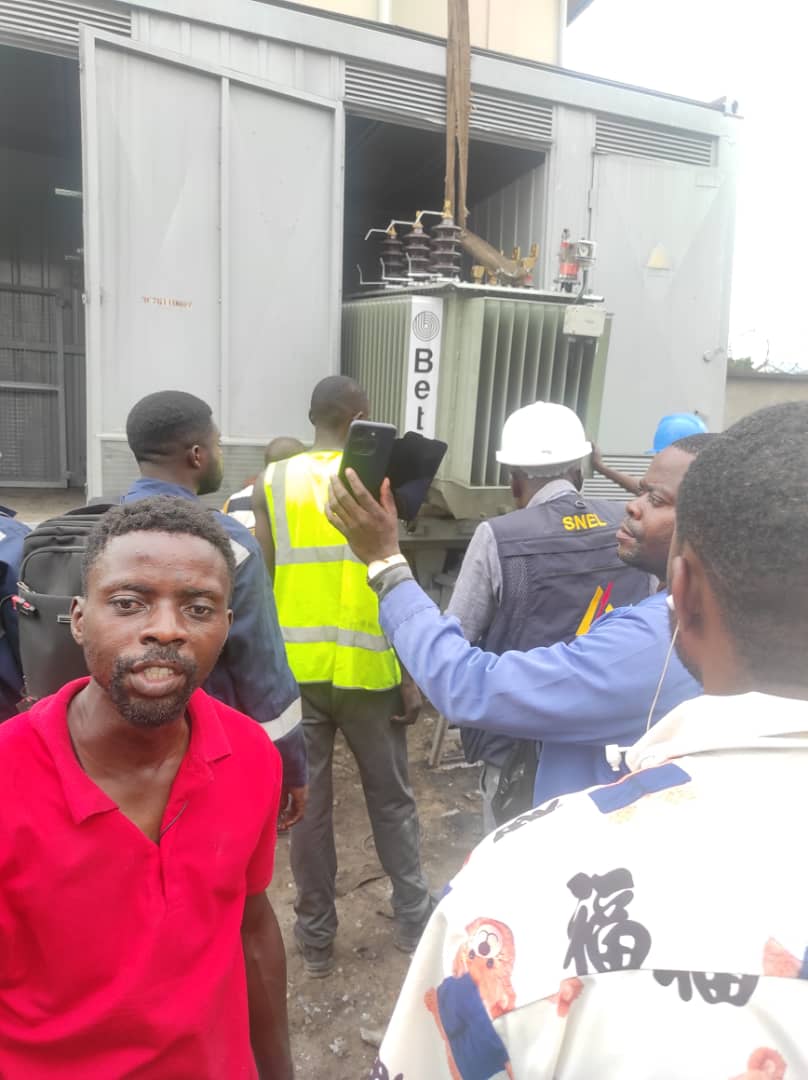Incendie criminel à ISOMI : La SNEL rétablit l’électricité en un temps record à Bandalungwa