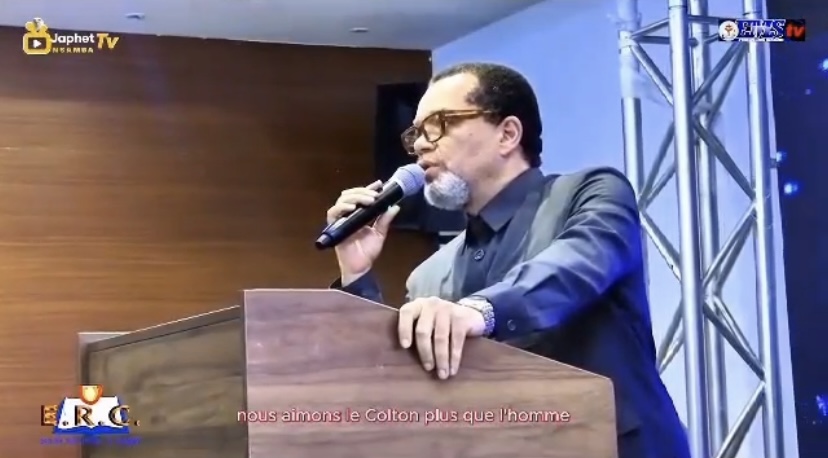 Pasteur Marcelo Tunasi : « Nous aimons plus notre terre que notre peuple »