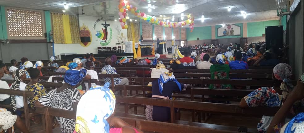 Archidiocèse de Mbandaka-Bikoro: le Renouveau Charismatique Catholique a organisé sa traditionnelle intercession d&rsquo;ensemble