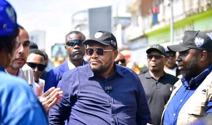 Kinshasa : le Gouverneur Daniel Bumba suspend les activités de Fourrière et Contrôle Technique