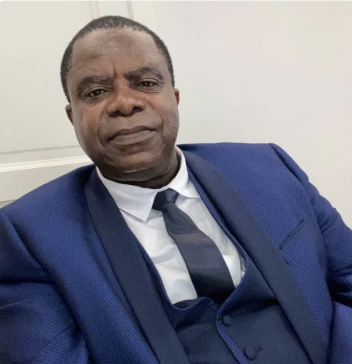 CHRONIQUE DE CLBB : Le 1er mai des illusions — ou quand les vœux remplacent le salaire