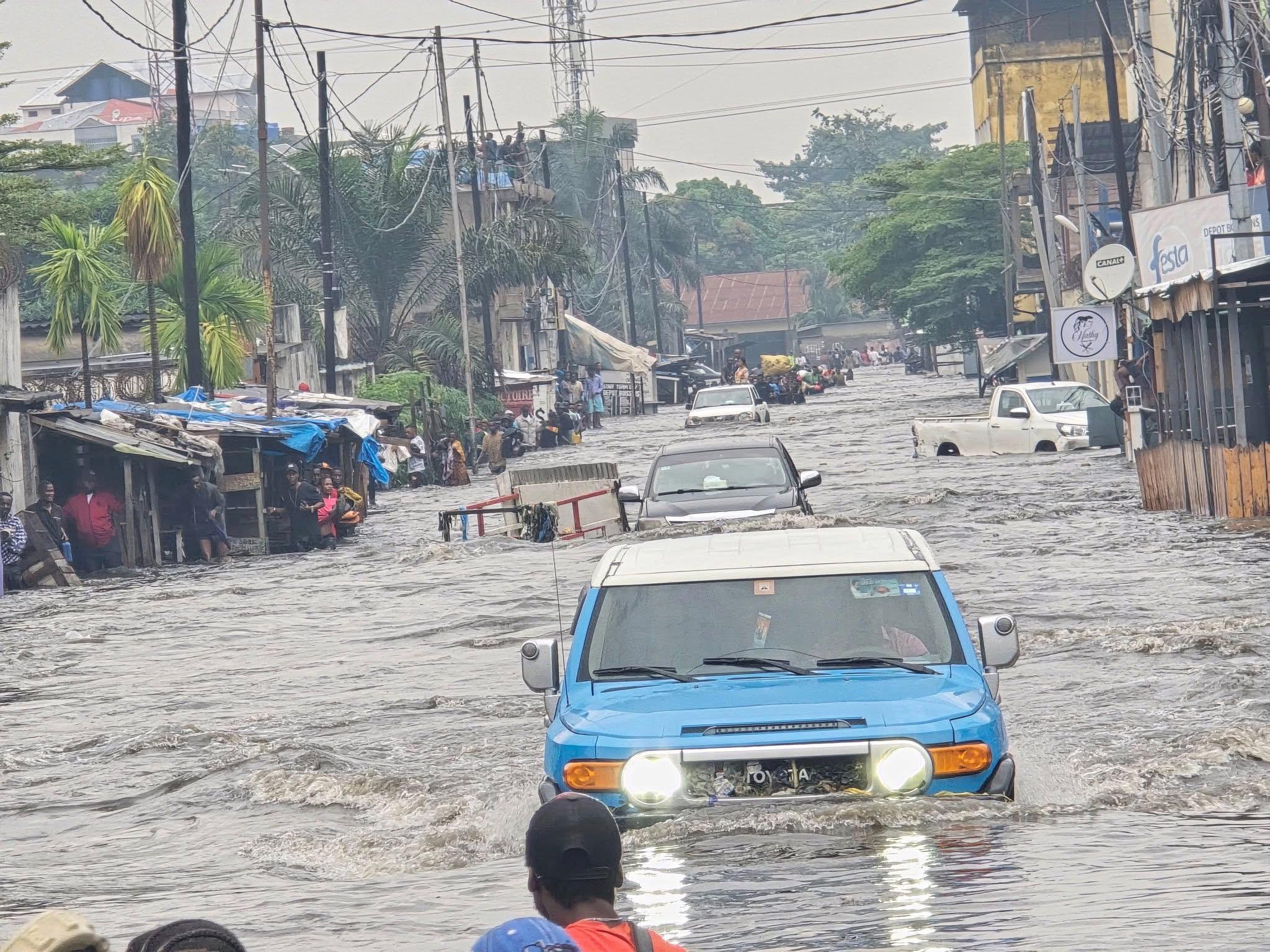 Pluies meurtrières à Kinshasa : 19 morts et des dégâts considérables, la capitale congolaise en état d’alerte