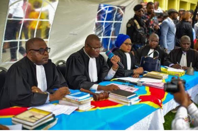 Procès d’assassinat du fils de l’ancien DG de la RTNC Freddy Mulumba : « Magouille et manoeuvre dilatoire » au Tribunal de Grande Instance de Kinshasa-Gombe