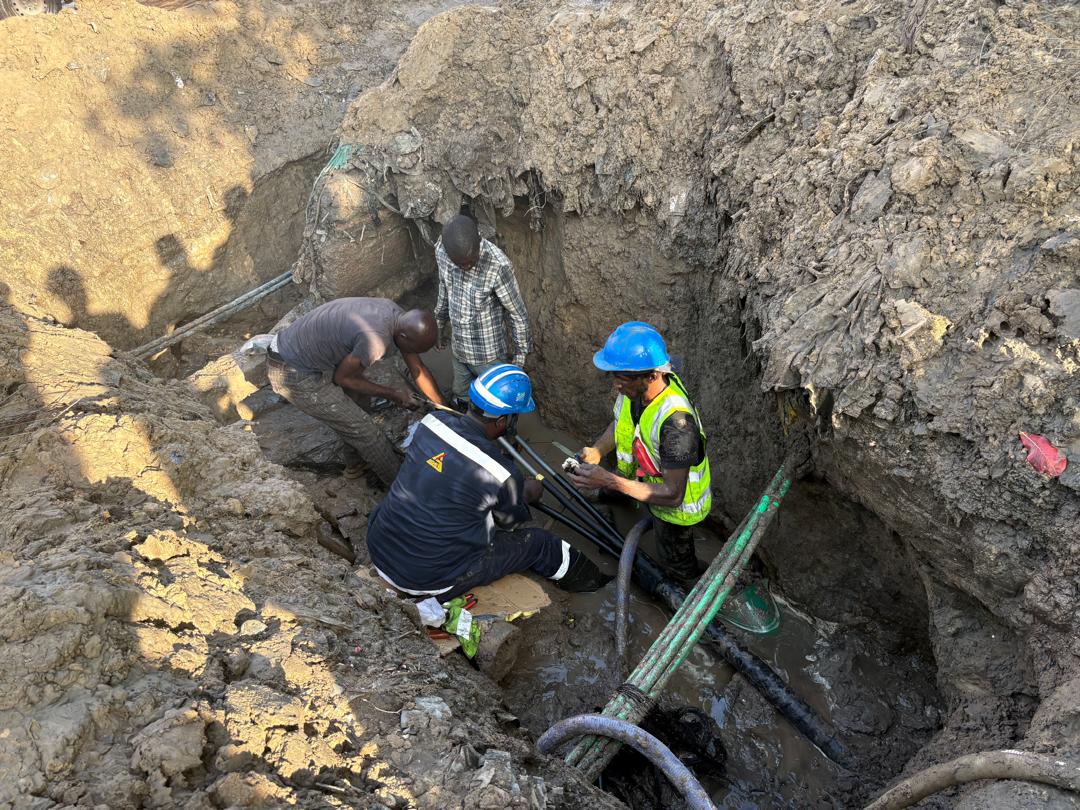 Kinshasa: remise en service des sous stations par les équipes de la SNEL