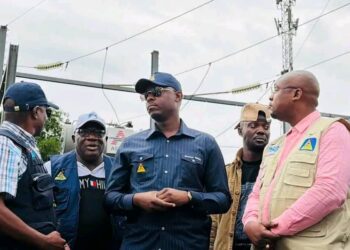 Perturbations en fourniture d&rsquo;électricité observées au camp Badiadingi : Teddy Lwamba mouille sa chemise